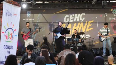 Ankara Büyükşehir Belediyesi, üniversite eğitimi için Başkent’e gelen gençleri “Üniversite