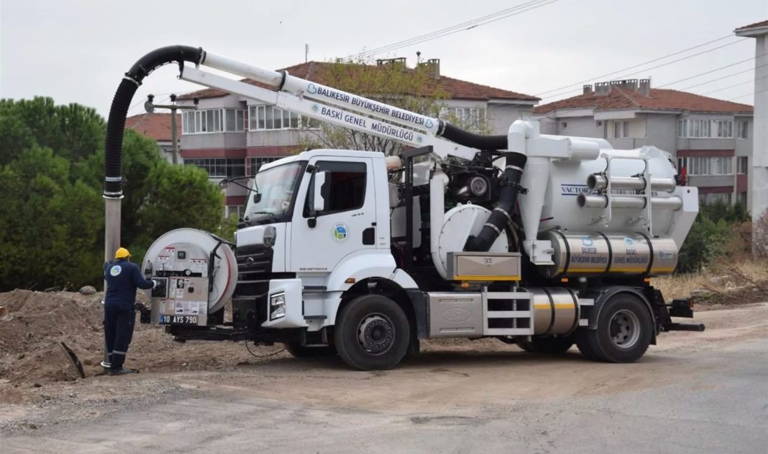 Kentin altyapısını güçlendirmek amacıyla yatırımlarını sürdüren Balıkesir Büyükşehir Belediye Başkanı