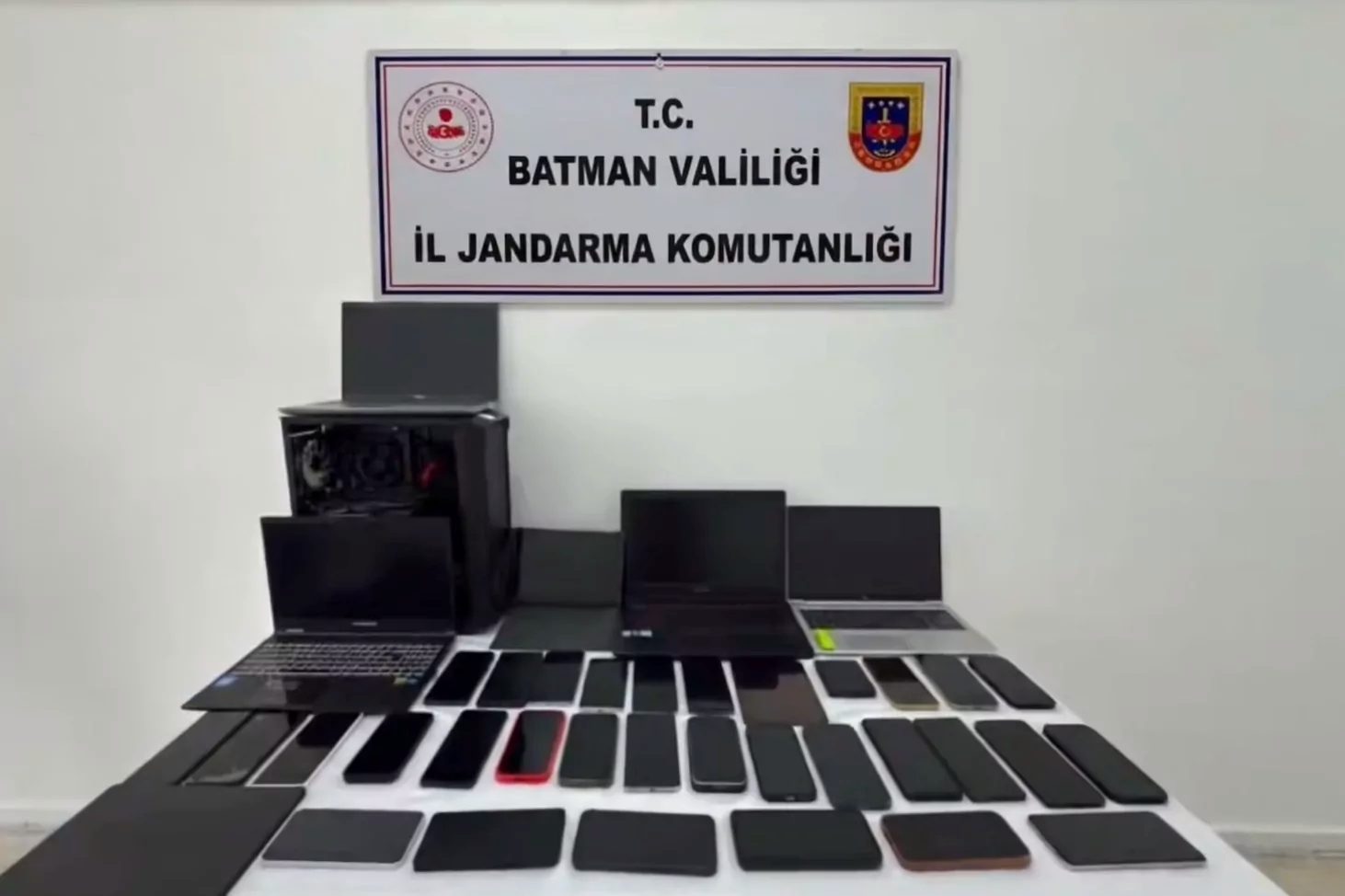 Batman merkezli 13 ilde düzenlenen yasa dışı bahis operasyonlarında hesaplarında