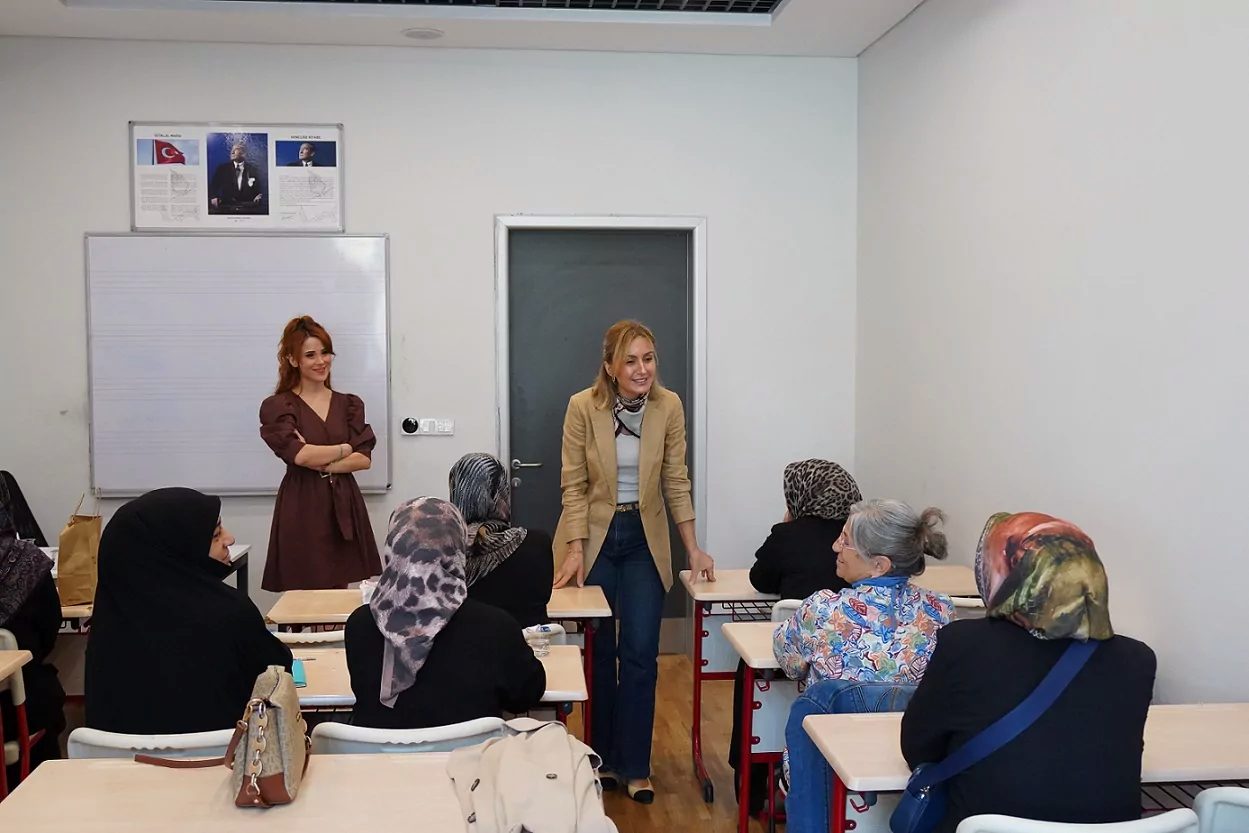 Beylikdüzü Belediyesi’nin okuryazarlığı yaygınlaştırmak ve eğitimde fırsat eşitliğini güçlendirmek amacıyla