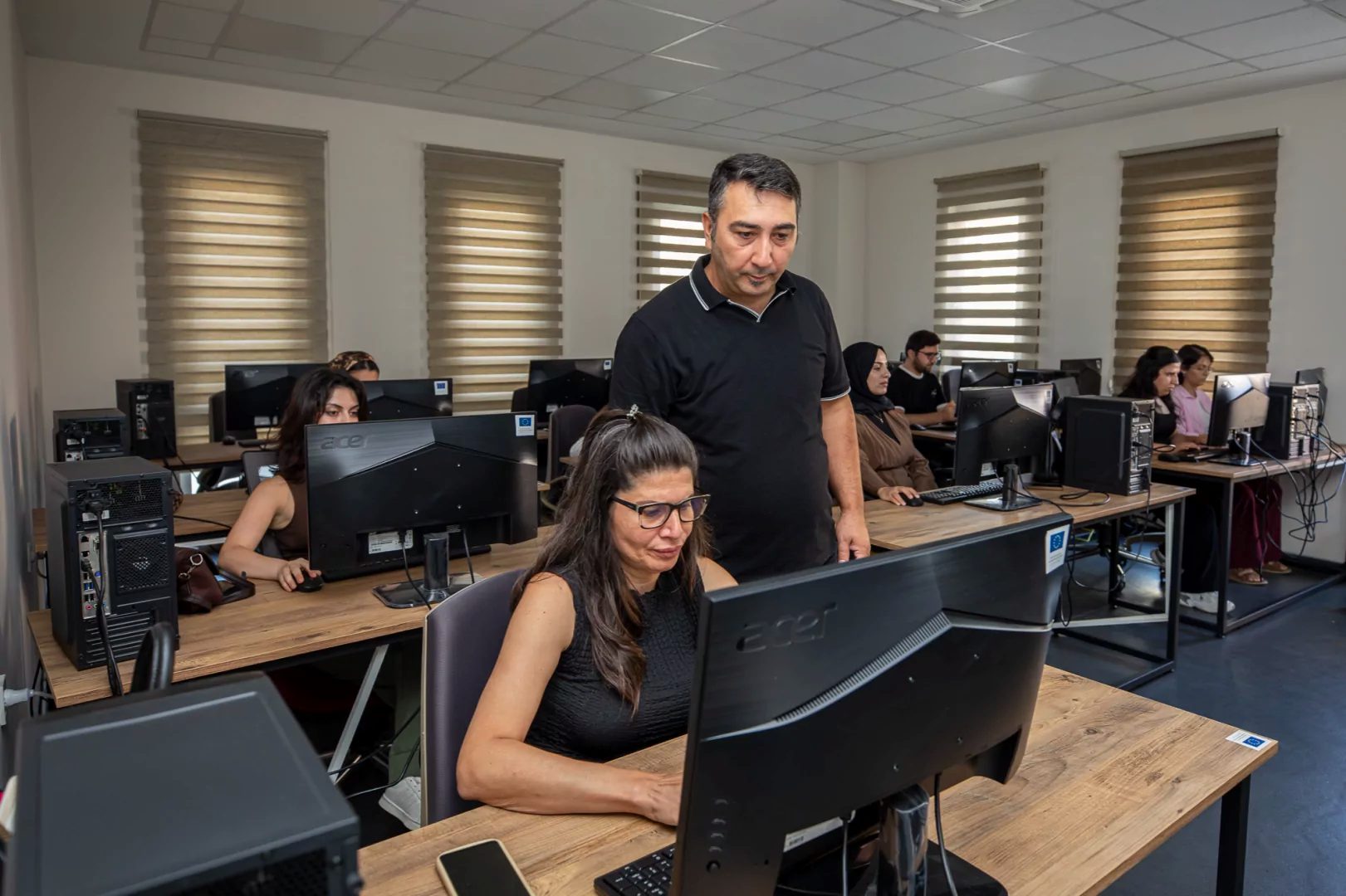 Mersin’de meslek edinmek isteyenleri ve mesleğinde bir adım öne çıkmak