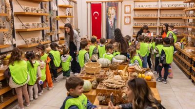 Bornova Belediyesi, çocuklara erken yaşta çevre ve tarım bilinci kazandırmak