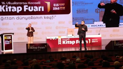 Uluslararası 16. Kocaeli Kitap Fuarı'na katılan klinik psikolog ve yazar