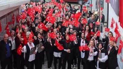 Bursa Olgunlaşma Enstitüsü, Cumhuriyetimizin 103. kuruluş yıl dönümünü düzenlediği anlamlı