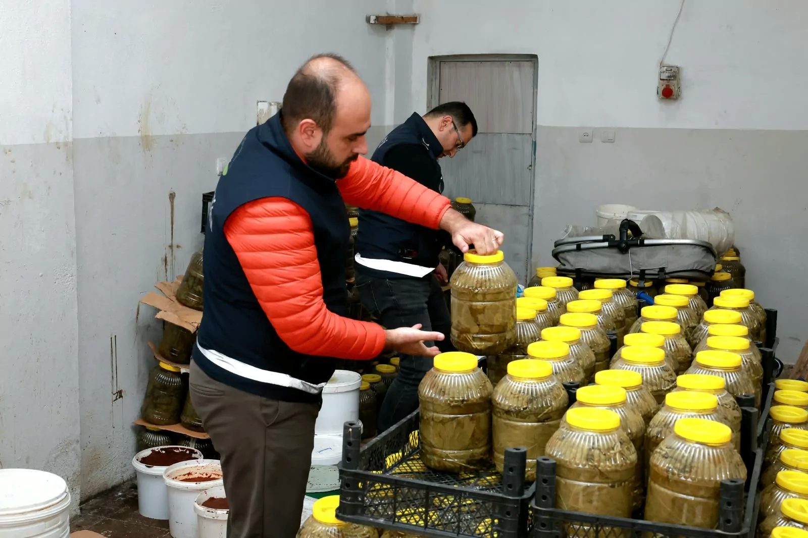 Bursa Osmangazi Belediyesi, halk sağlığını tehdit edenlere karşı denetimlerini 7