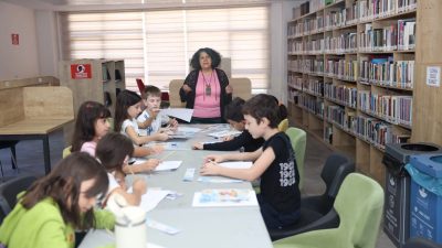 Bursa Osmangazi Belediyesi’nin çocukların hayal dünyalarını zenginleştirmek, yazma becerilerini geliştirmek ve