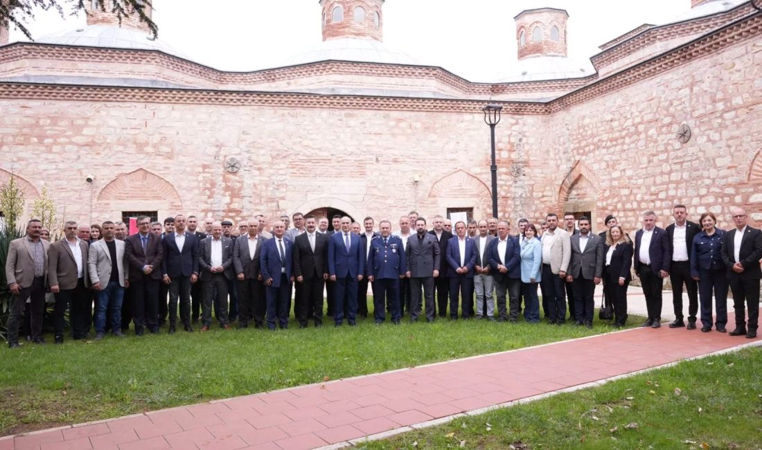 Yenişehir Belediye Başkanı Ercan Özel, 19 Ekim Muhtarlar Günü dolayısıyla