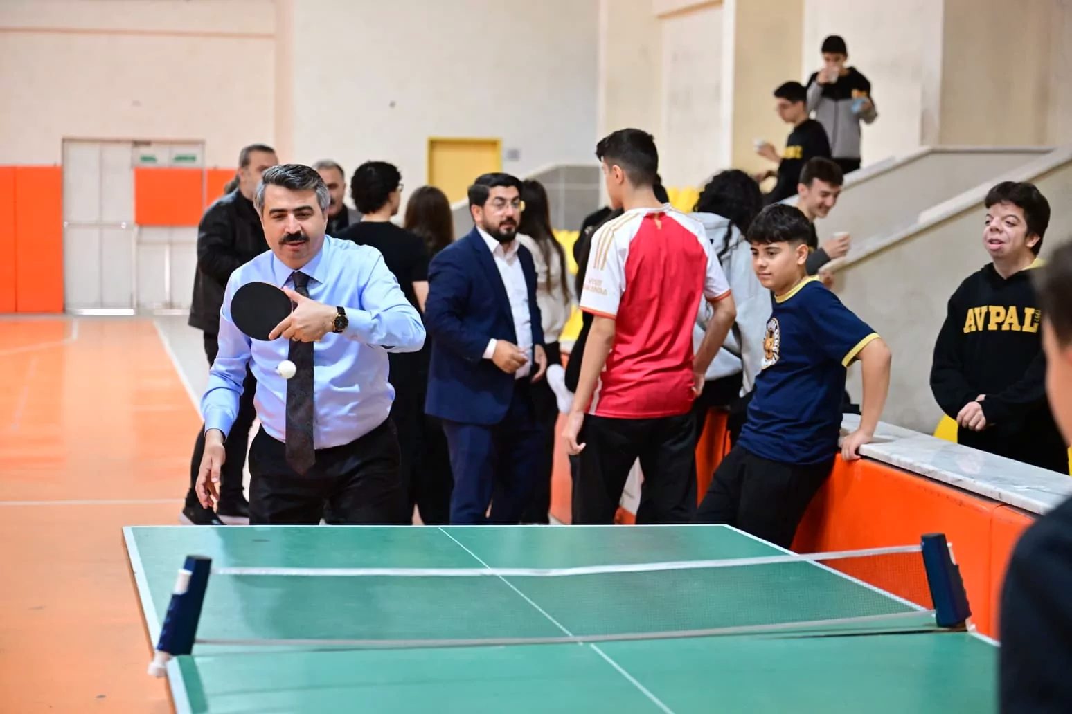 Yıldırım Belediye Başkanı Oktay Yılmaz, Ahmet Vefik Paşa Anadolu Lisesi'ni