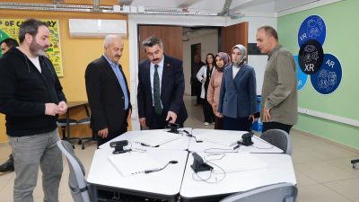 Bursa'da Yıldırım Belediye Başkanı Oktay Yılmaz, Gebze Belediye Başkanı Zinnur