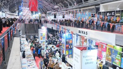 Bursa İnegöl Belediyesi’nin bu yıl 10’uncusunu düzenlediği İnegöl Kitap Günleri