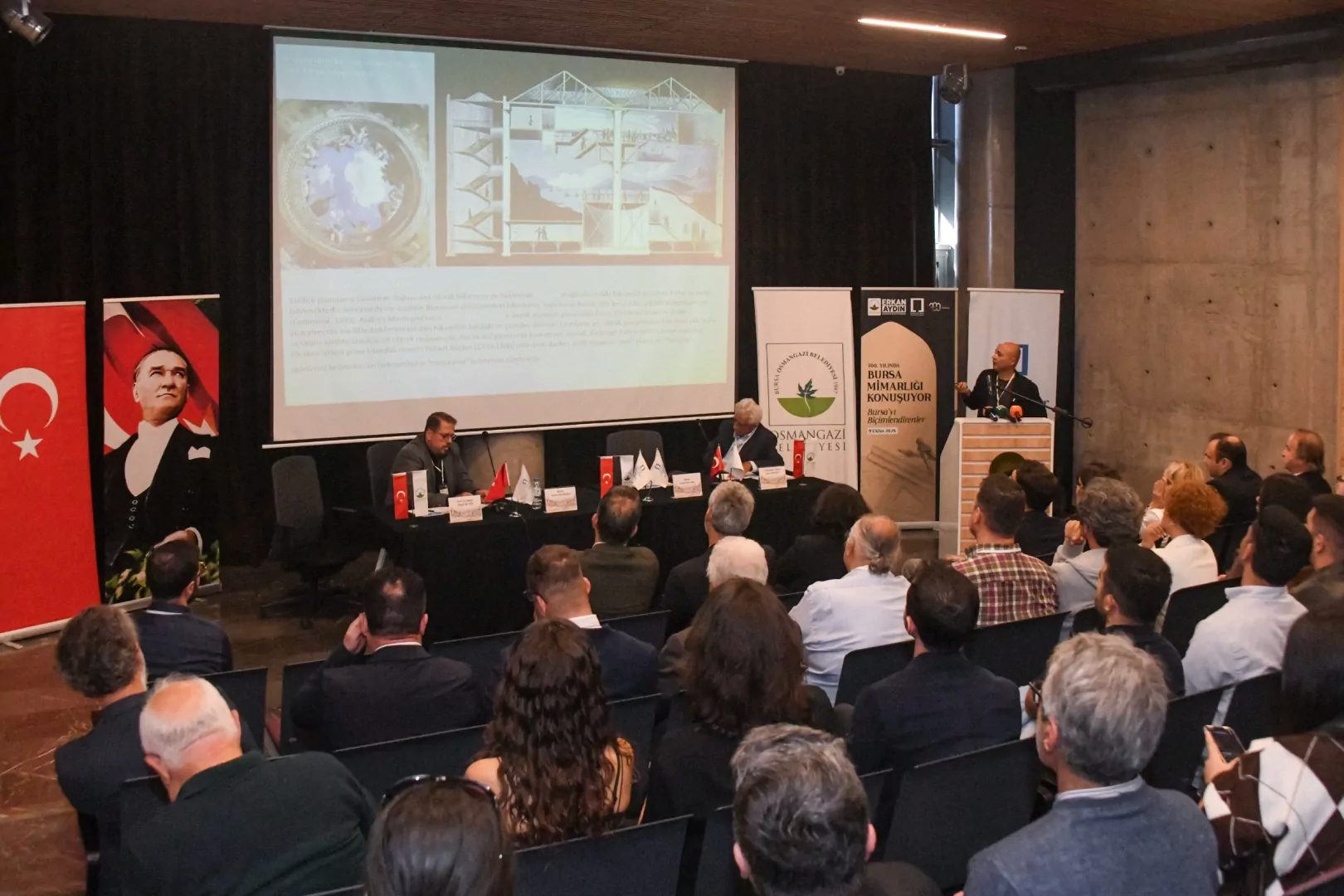 Osmangazi Belediyesi’nin Bursa’nın fethinin 700. yılı etkinlikleri kapsamında düzenlediği “700.