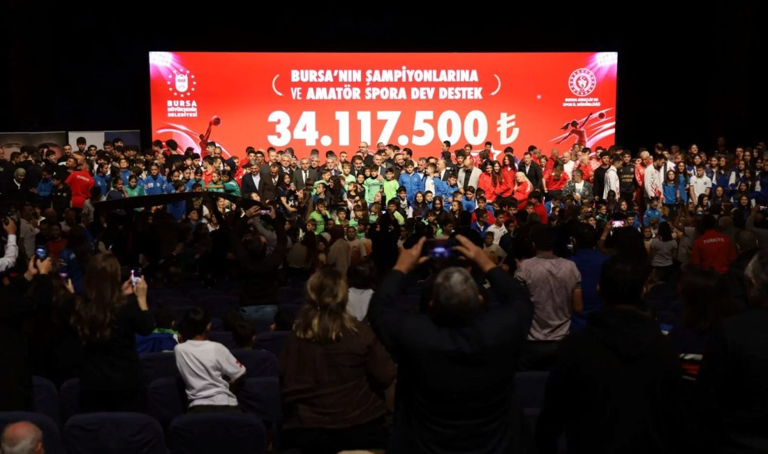 Bursa Büyükşehir Belediyesi tarafından düzenlenen ‘Amatör Spor Kulüplerine Destek ve