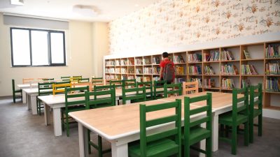 Çayırova Belediye Başkanı Bünyamin Çiftçi’nin ilçeye kazandırdığı kitap kahvelerde bulunan