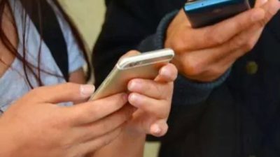 Ticaret Bakanlığı, cep telefonu satışlarında taksit düzenlemesini değiştirdi. Yeni düzenlemeyle