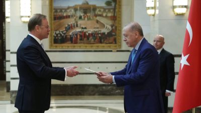 Cumhurbaşkanı Recep Tayyip Erdoğan, Cumhurbaşkanlığı Külliyesi’nde Hindistan, Mali, Hollanda, El