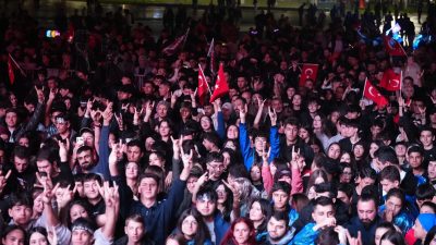 Kocaeli Büyükşehir Belediyesi, Cumhuriyet’in 103. yıl dönümünü Sagopa Kajmer konseriyle