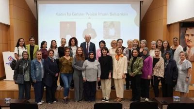 Denizli Büyükşehir Belediyesi ev sahipliğinde düzenlenen Kadın İşi Girişim Projesi