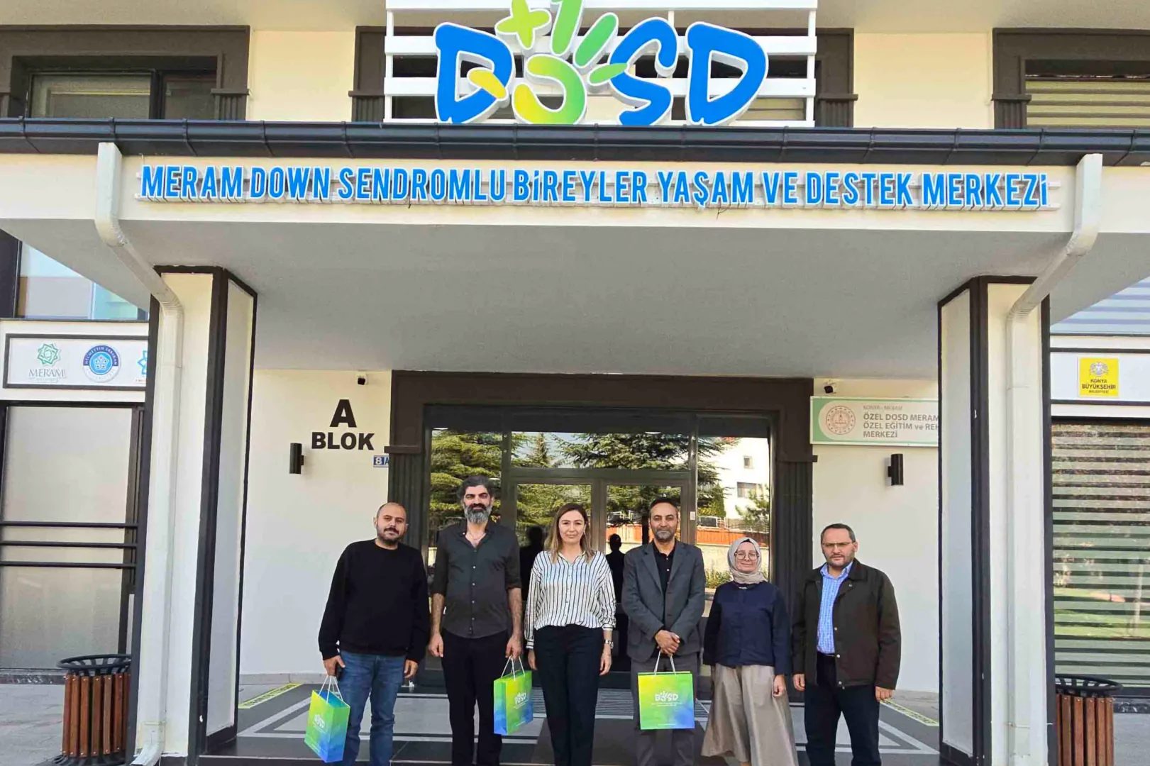 DOSD Meram, sanatçı Bager Akbay ve Prof. Dr. Behçet Yalın