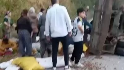 Düzce’nin Çilimli ilçesinde fındık işçilerini taşıyan traktörün devrilmesi sonucu 11