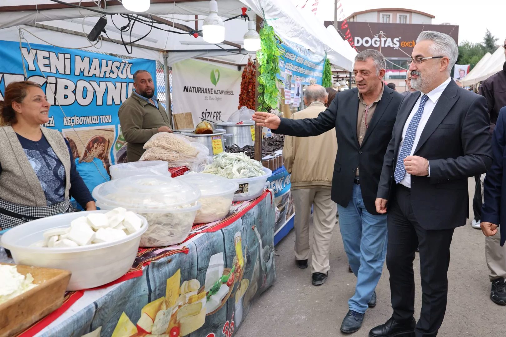 Ankara'da Keçiören Belediyesi’nin ev sahipliğinde düzenlenen “Erzurum Yöresel Lezzet Günleri”,
