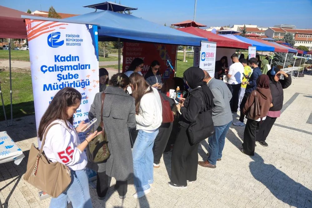 Eskişehir Büyükşehir Belediyesi, Anadolu Üniversitesi ev sahipliğinde düzenlenen Bağımlılık Farkındalık