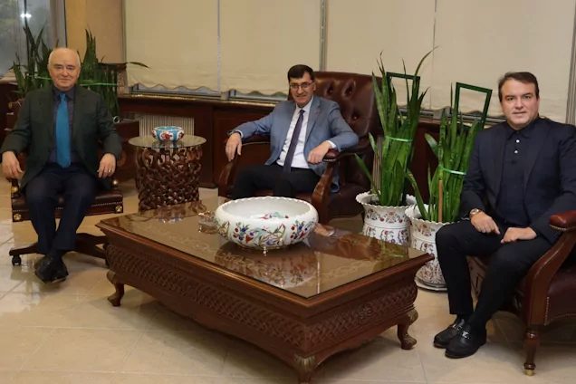 Kütahya Belediye Başkanı Eyüp Kahveci, Macaristan Fahri Konsolosu ve Güral Porselen