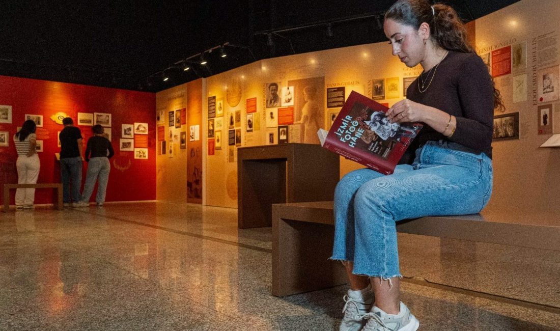 İzmir Büyükşehir Belediyesi İzmir Kent Kitaplığı, fotoğrafın icadının 200. yılında