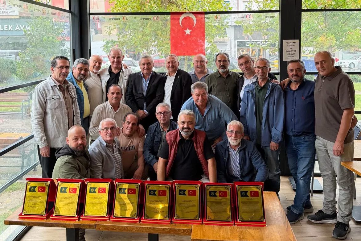 Yıllar önce aynı kışlada, aynı bölükte vatani görevini yapan asker