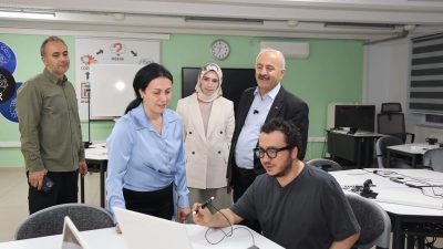 Gebze Belediyesi’nin Kültür Sanat Etkinlikleri kapsamında Prof. Dr. Oytun Erbaş,