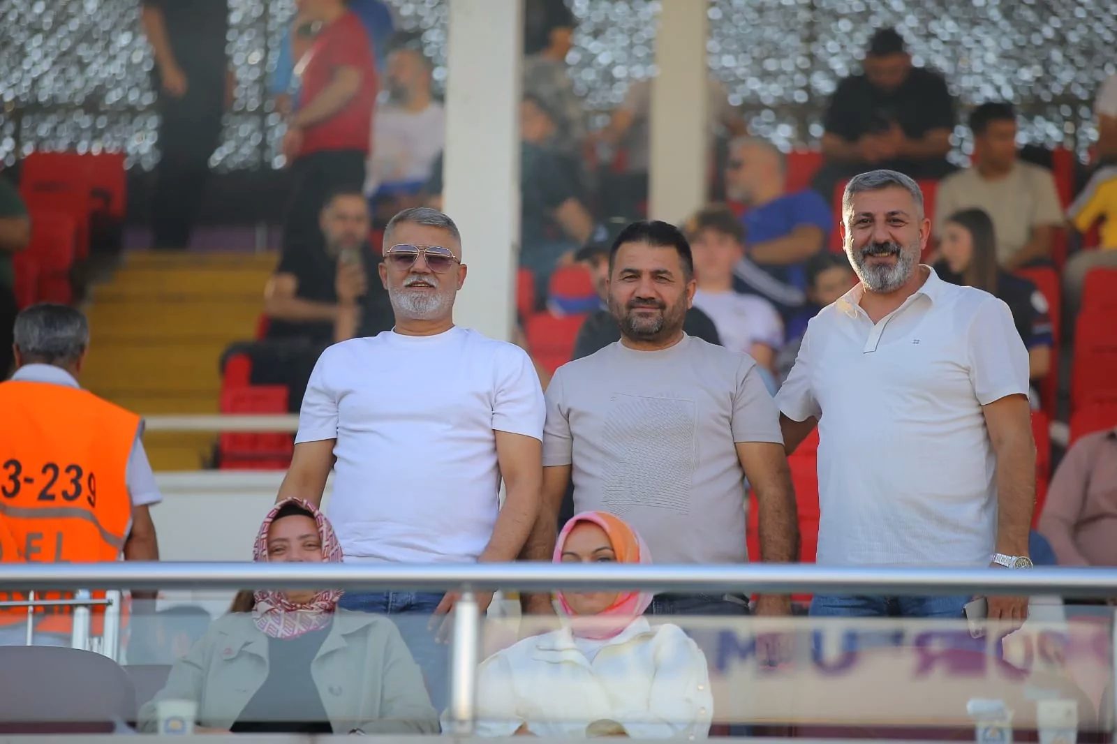 İş insanı Erhan Yıldız ve arkadaşları, Hacı Key’in davetiyle Gebzespor-Erbaaspor