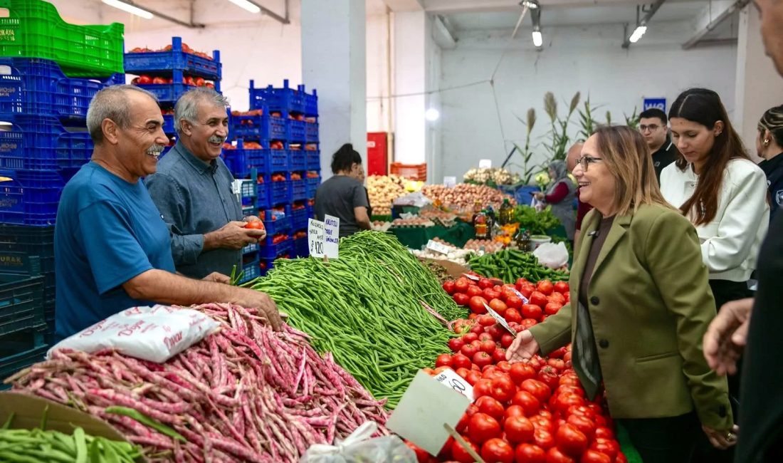 Güzelbahçe Belediye Başkan Vekili Ayşe Akın, Yalı Mahallesi Salı Pazarı