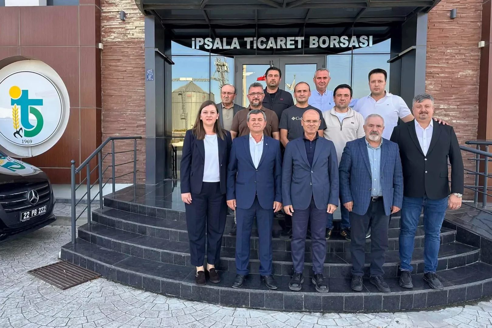 Meclis Başkanlığına Gamze Girgin Aras getirildi; yeni dönem yönetimi ilk