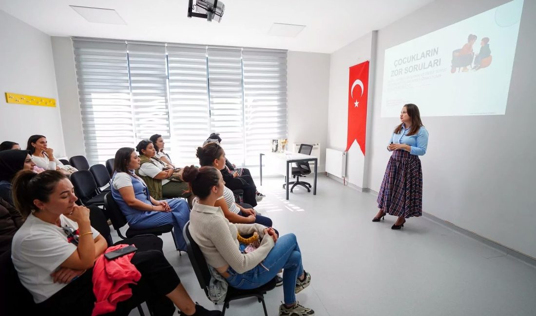 İstanbul'da Beylikdüzü Belediyesi, anne ve çocuk merkezlerinde ekim ayı boyunca
