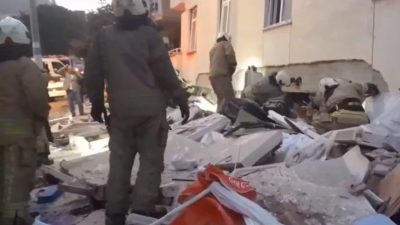 İstanbul Maltepe ilçesinde Cevizli Mahallesi Doğu Sokak’taki 7 katlı binanın