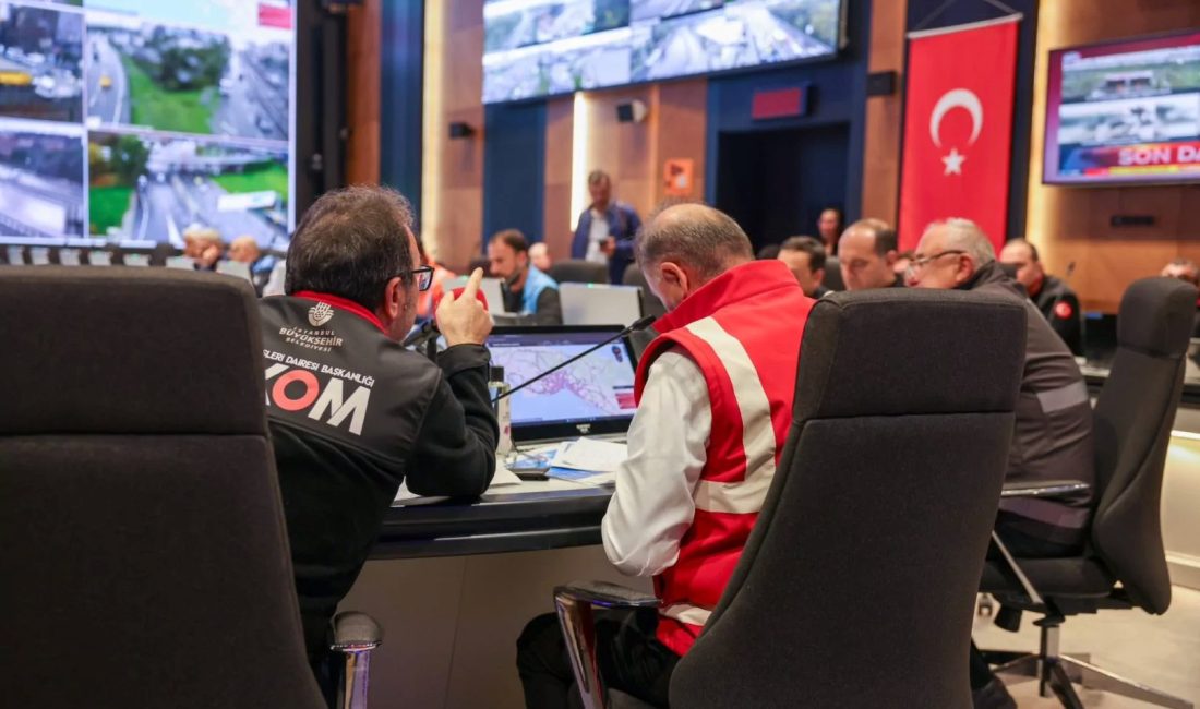 İstanbul’da etkili olan şiddetli yağışın ardından hasar tespit çalışmaları başladı.