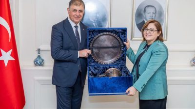 Türkiye Sağlıklı Kentler Birliği ve İzmir Büyükşehir Belediye Başkanı Dr.
