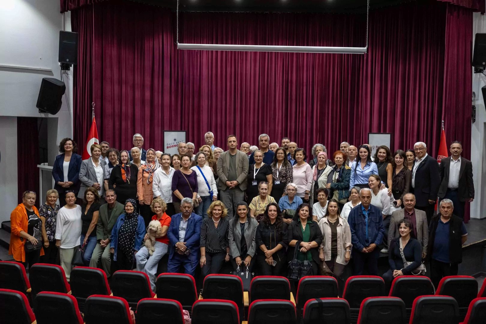 İzmir'de Bornova Belediyesi ile Ege Geriatri Derneği iş birliğinde hayata