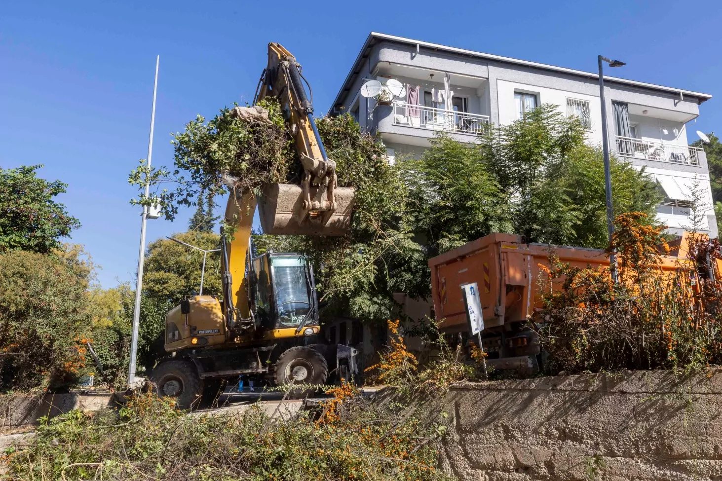İzmir Büyükşehir Belediyesi İZSU Genel Müdürlüğü, yağışlı mevsim öncesinde kent