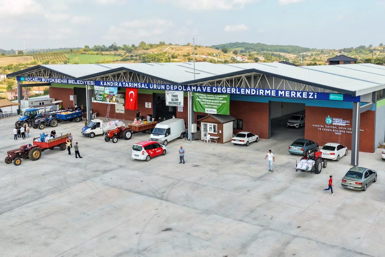 Kocaeli Büyükşehir Belediyesi’nin ilçeye kazandırdığı “Çok Amaçlı Tarımsal Ürün Alım