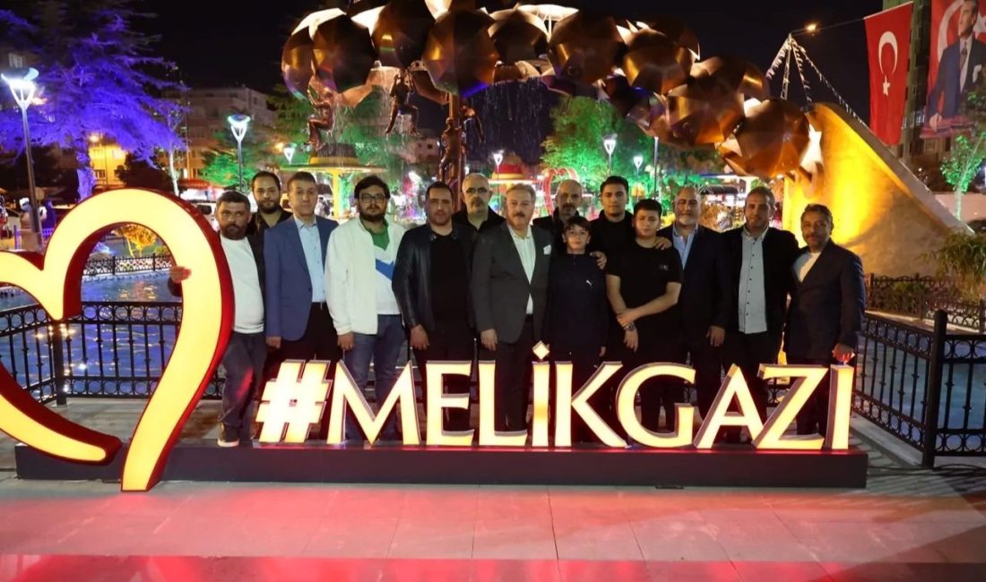 Kayseri Melikgazi Belediyesi’nin şehrin merkezinde hayata geçirdiği Melikgazi Belediyesi Mustafa