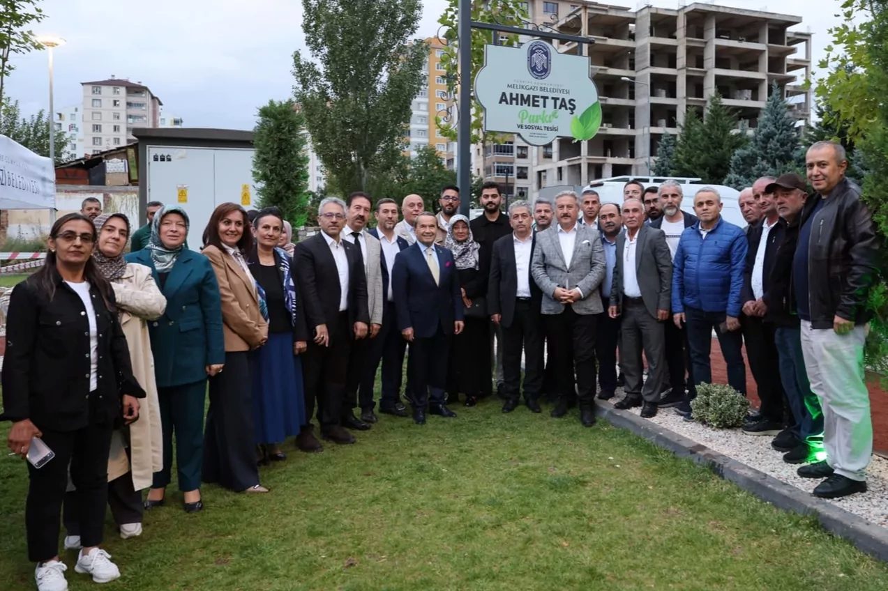 Kayseri Melikgazi Belediyesi'nin Yıldırım Beyazıt Mahallesi'nde 12 bin metrekarelik büyük