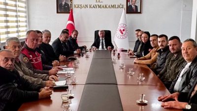 Edirne'nin Keşan ilçesinde Kaymakam Aziz Mercan başkanlığında toplanan İlçe Spor