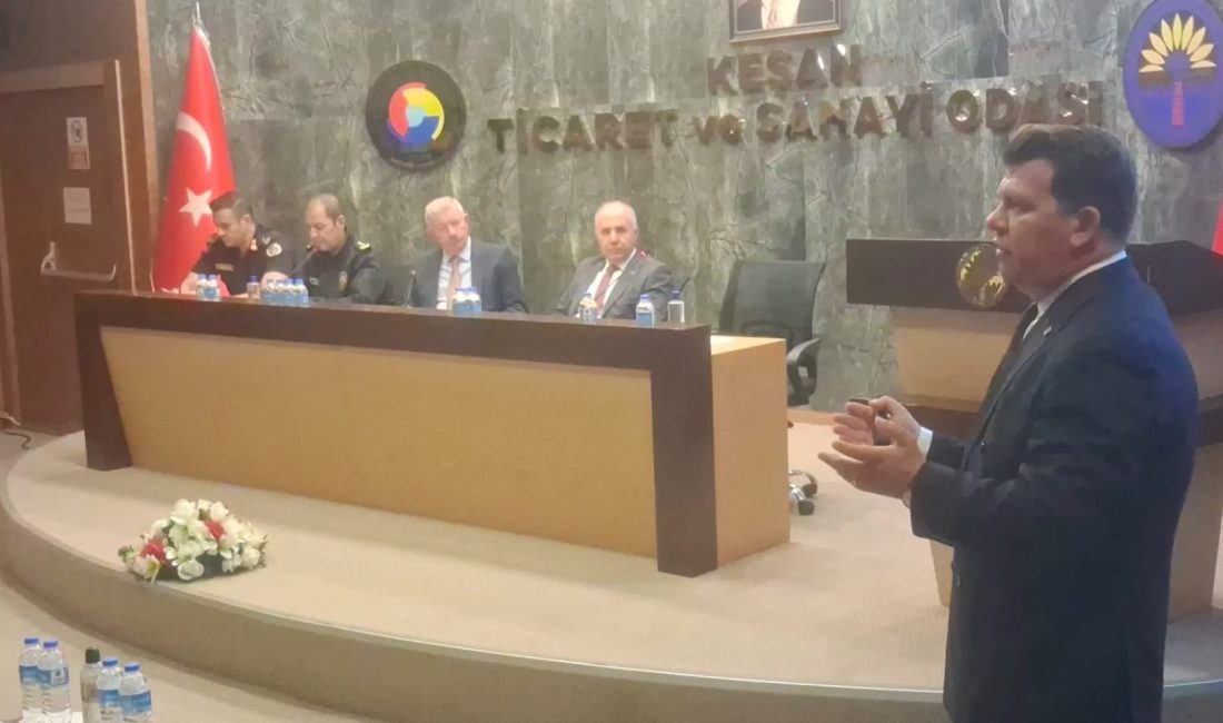 Edirne'nin Keşan ilçesinde 2026/2027 eğitim öğretim yılı dolayısıyla düzenlenen toplantıda,