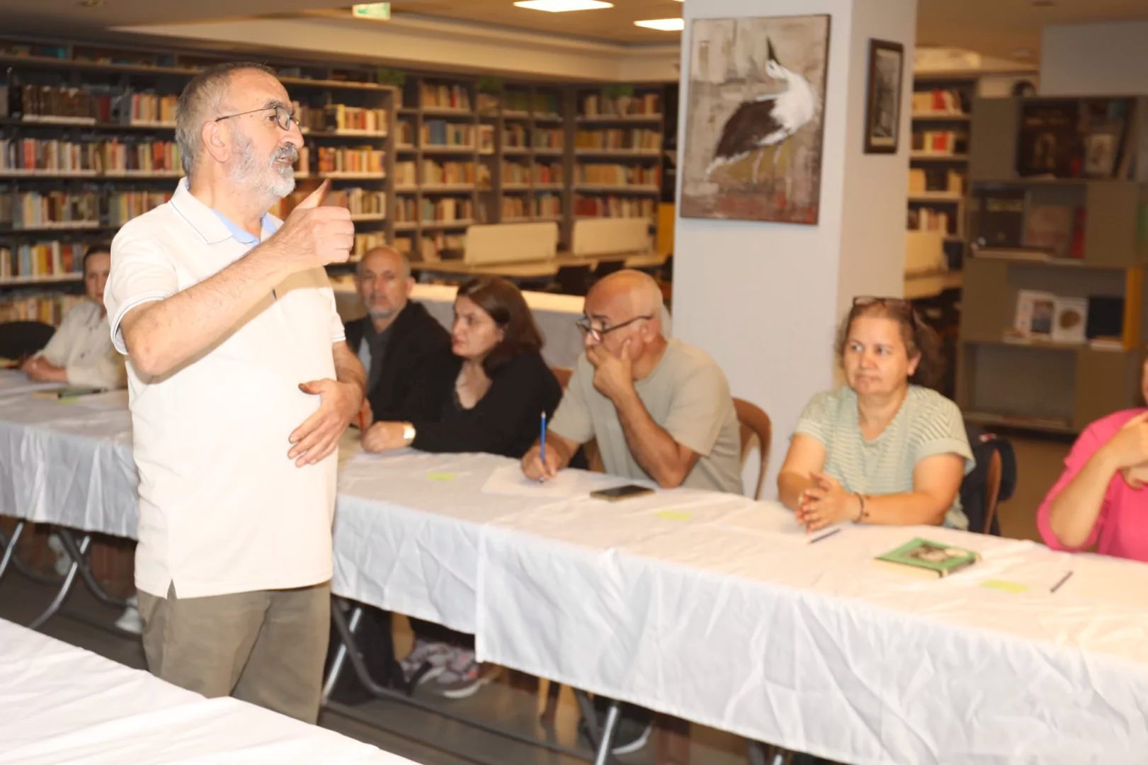 Efes Selçuk Belediyesi Kütüphanesi ve Sosyal Etkinlik Merkezi Kitap Topluluğu