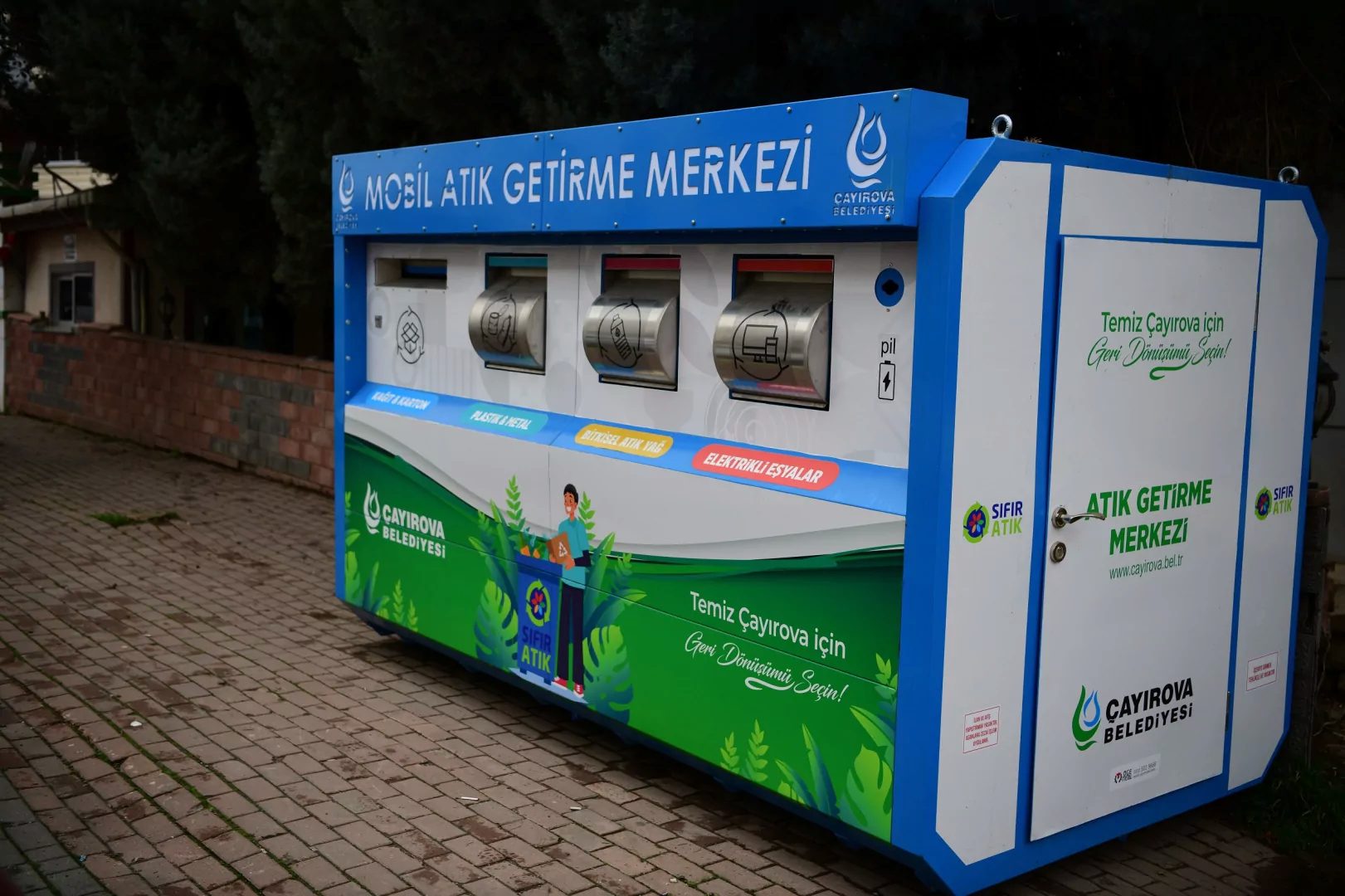 Kocaeli Çayırova Belediyesi İklim Değişikliği ve Sıfır Atık Müdürlüğü ekipleri,
