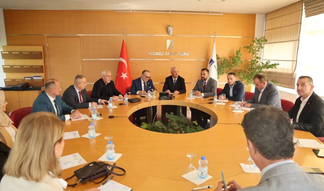 Kosova’nın Dragash Belediye Başkanı Behxhet Xheladini başkanlığındaki heyet, Kocaeli Büyükşehir