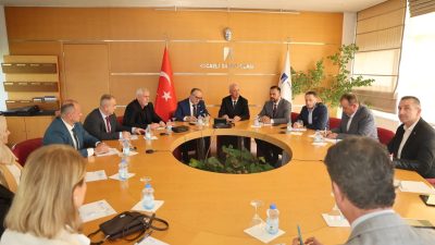 Kosova’nın Dragash Belediye Başkanı Behxhet Xheladini başkanlığındaki heyet, Kocaeli Büyükşehir
