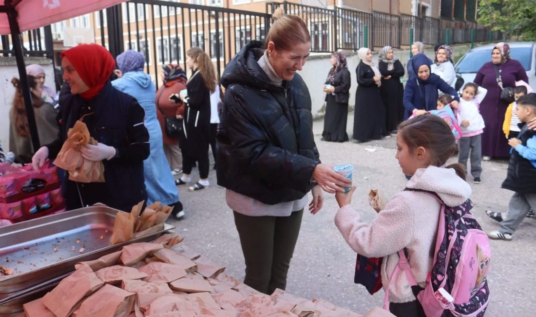 Kocaeli İzmit Belediyesin Beslenme Saati Projesi kapsamında Fatma Seher, Saraybahçe