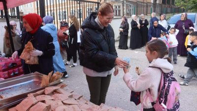 Kocaeli İzmit Belediyesin Beslenme Saati Projesi kapsamında Fatma Seher, Saraybahçe