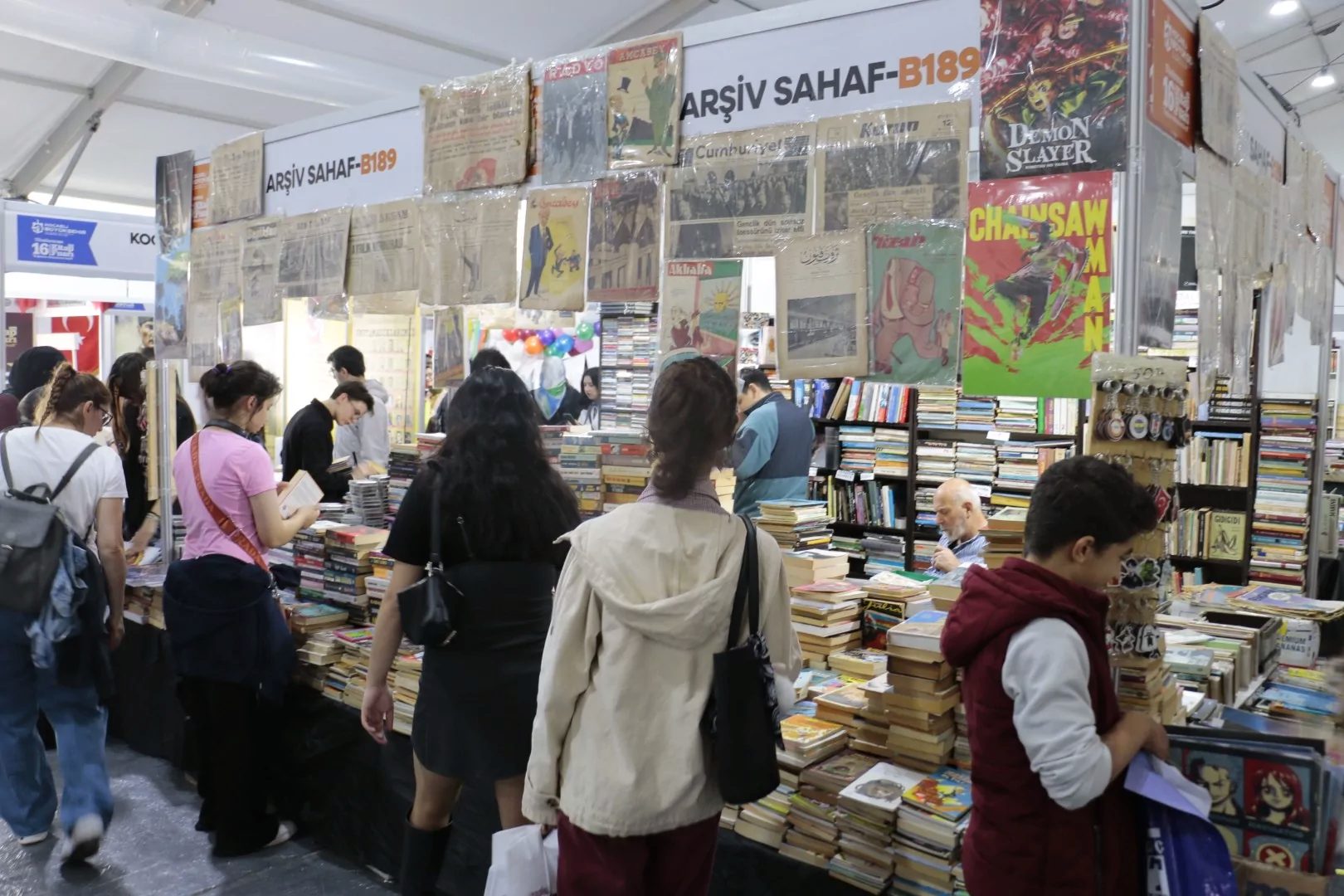 Söyleşileri ve etkinlikleriyle büyük ilgi gören Uluslararası 16. Kocaeli Kitap
